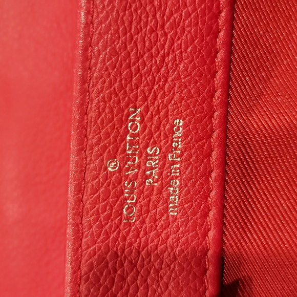 Authentic Louis Vuitton Lockme II BB Poppy chained bag - Picture 15 of 16